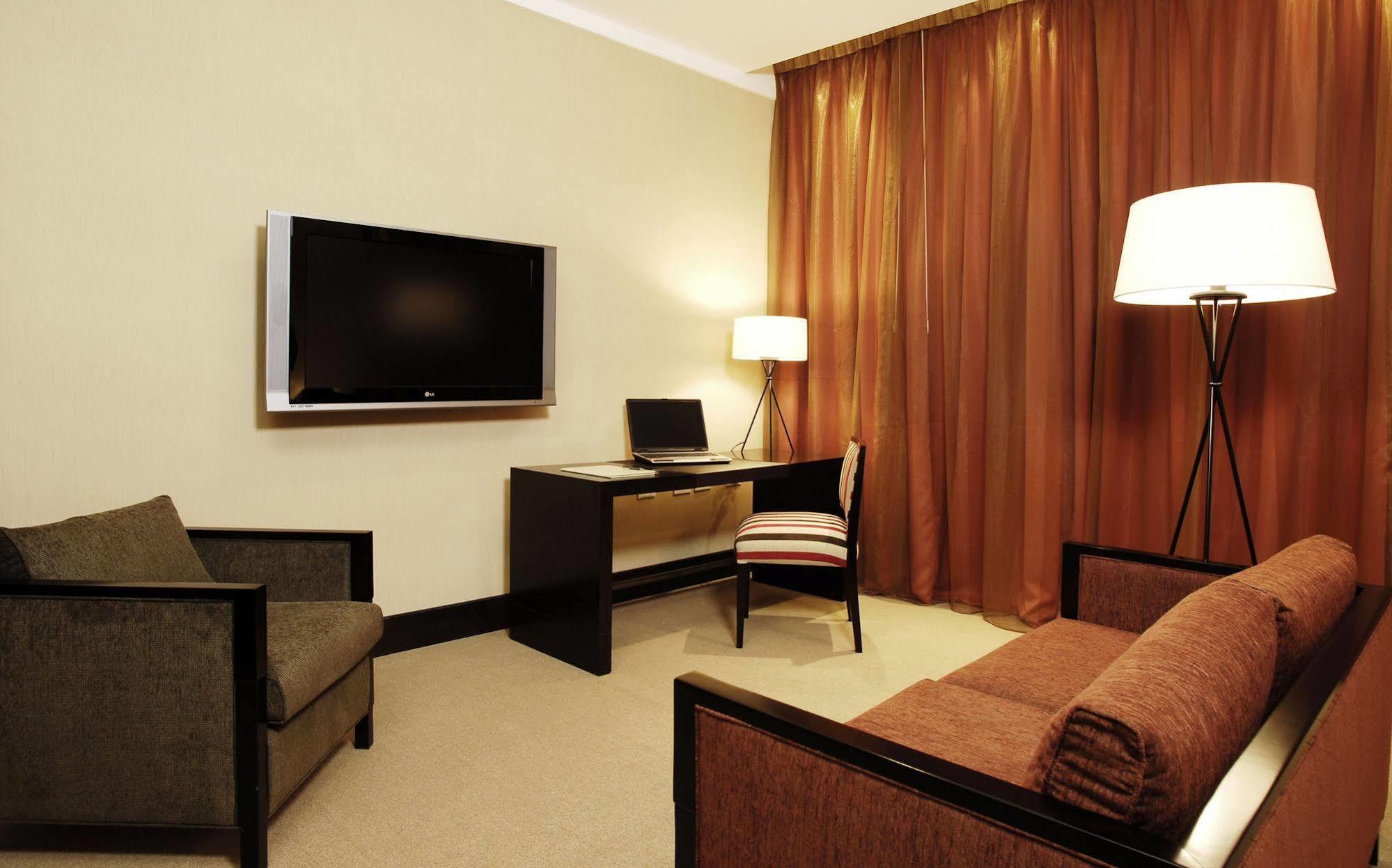 Hotel Casino Magic Neuquén Εξωτερικό φωτογραφία